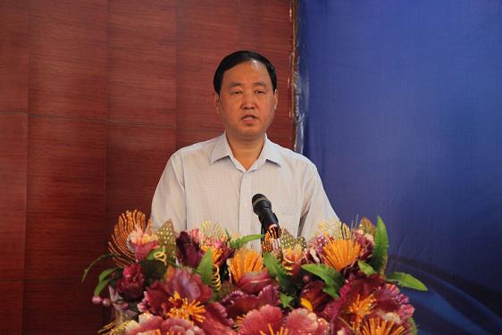 西安交通大学经济与金融学院院长冯根福教授致辞